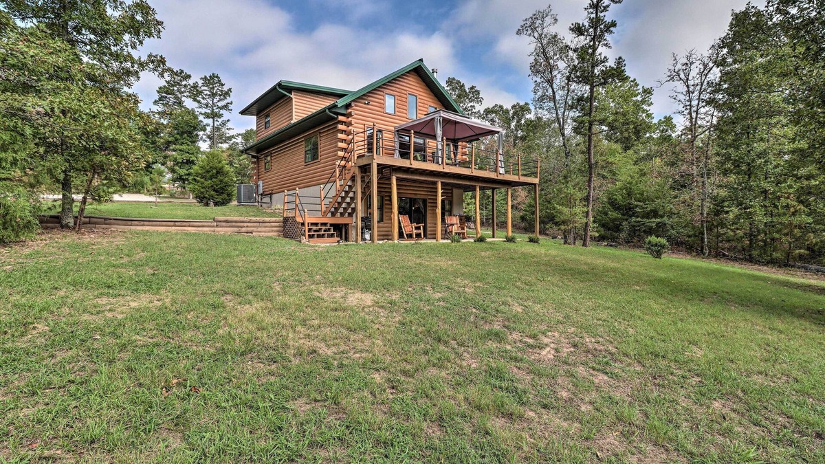 Norfork Cabin | Rural Wooded Cabin Near Trophy Trout Fishing!