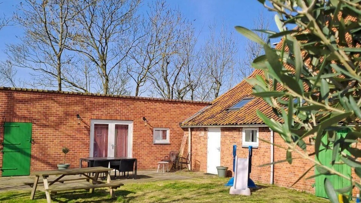 Grijpskerke House | Rurally and centrally located four-person holiday home in Grijpskerke