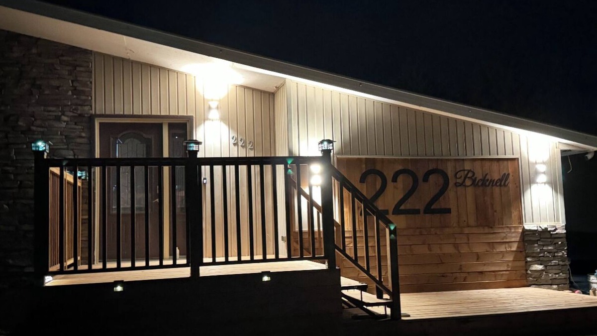 Division No. 16 House | Russell Retreat, w/fireplace, fenced in yard, close to great fishing