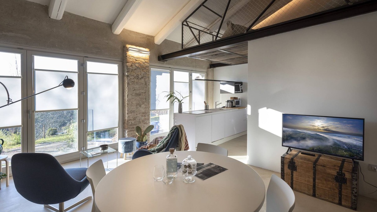 Novello Apartment | RUSTAGI 1834: APT IN VILLA WITH POOL IN THE BAROLO REGION