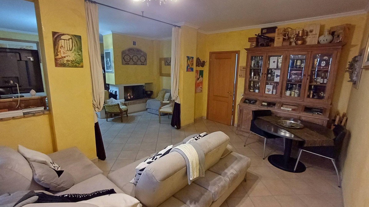 Monte Compatri Apartment | Rustic apartment of 70sqm in villa in residential context all comforts