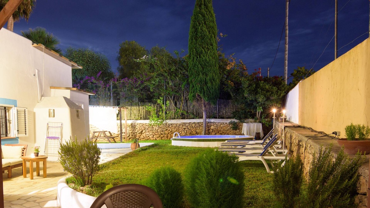 San Antonio Bay Apartment | Rustic apartment 50 m from the beach (ETV-1588-E)