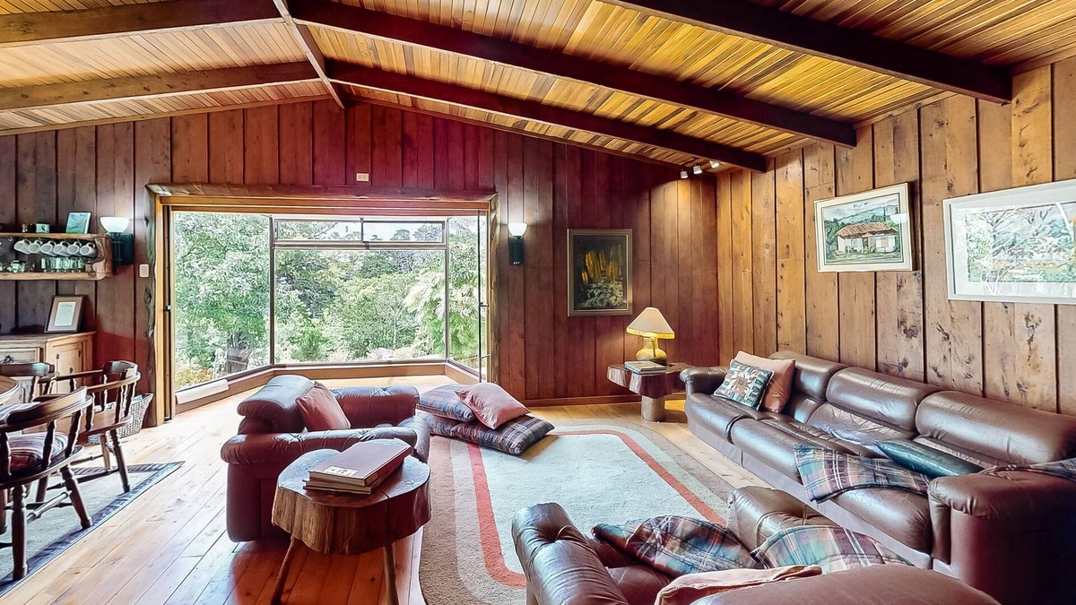San Jose De La Montana Cabin | Rustic Cabin W/High-Speed WiFi, Full Kitchen, Great Views, Large Deck & More
