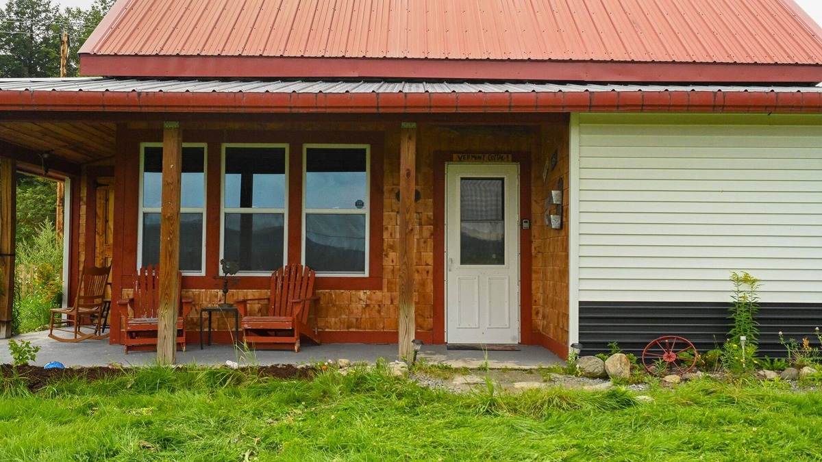 Westfield Cottage | Rustic Cabin in Heart of Vermont Farm Country