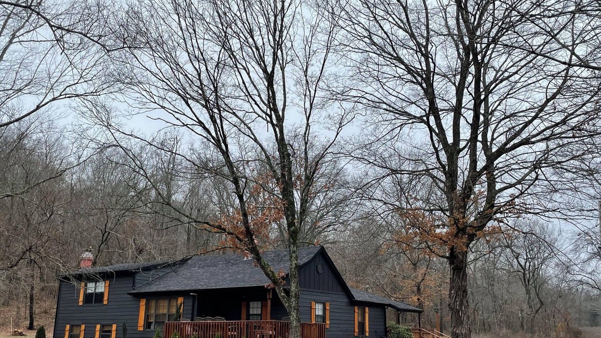 Silva House | Rustic Cabin in Hunters' Paradise!