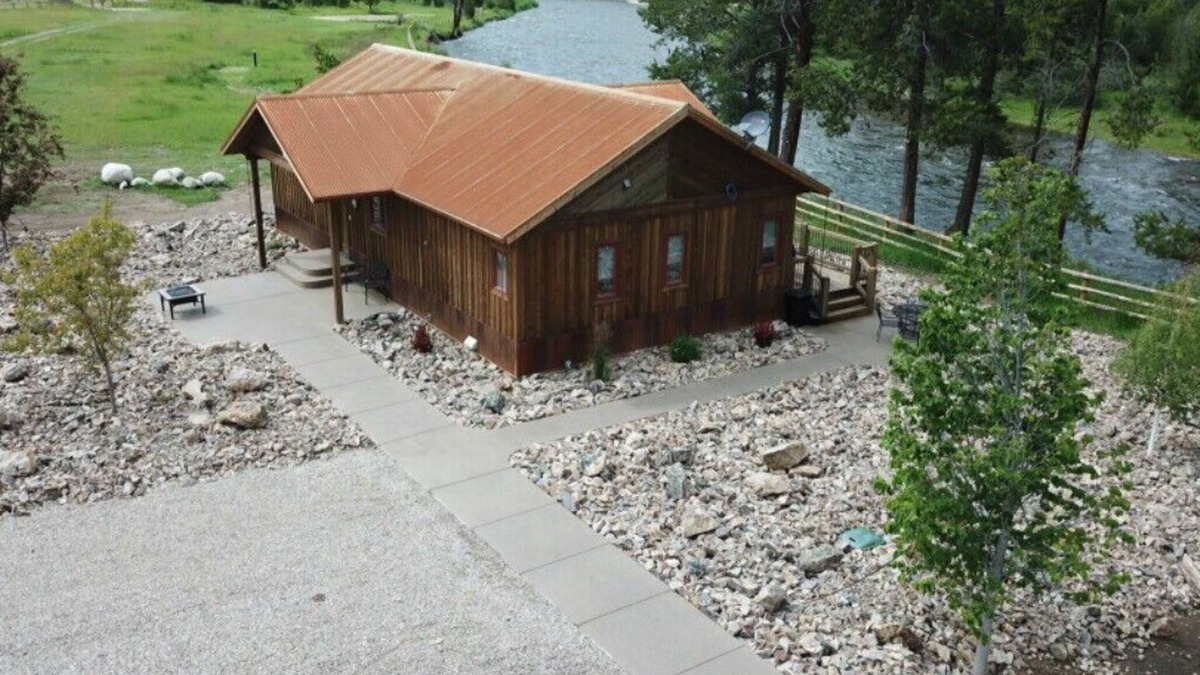 Philipsburg Cabin | Rustic Cabin is a beautiful cabin, right on Rock Creek!