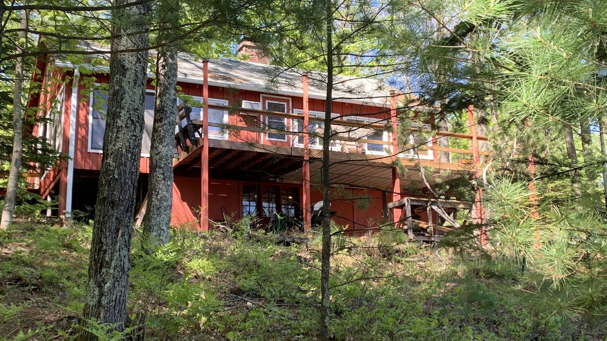 Three Lakes Cabin | Rustic Cabin Retreat