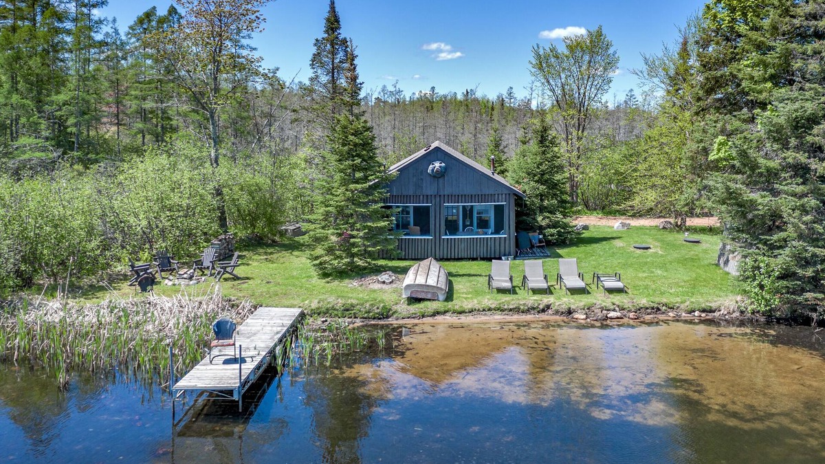 Rhinelander Cabin | Rustic Cabin Steps From The Water On Star Lake