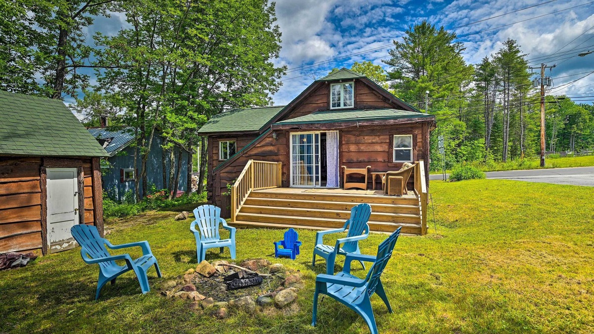 Caroga Lake Cottage | Rustic Caroga Lake Retreat: Fish, Hike & Ski!