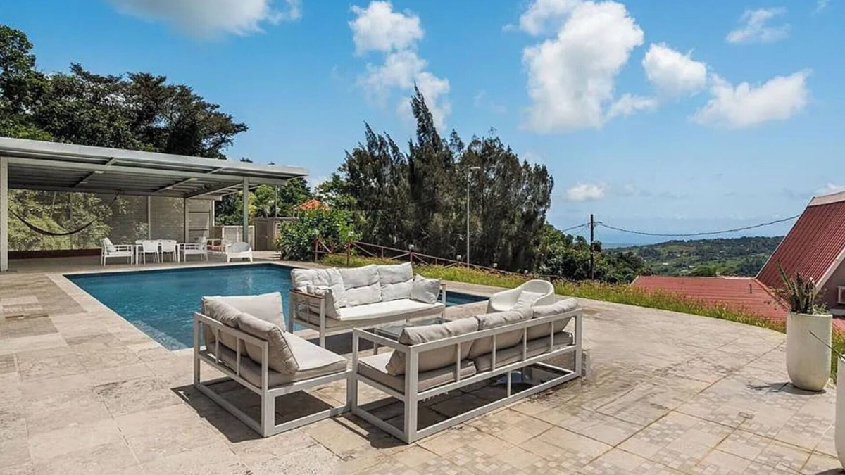 Guzman Arriba House | Rustic Chalet El Yunque Puerto Rico - Huge pool, Majestic Views, Fully PRIVATE!