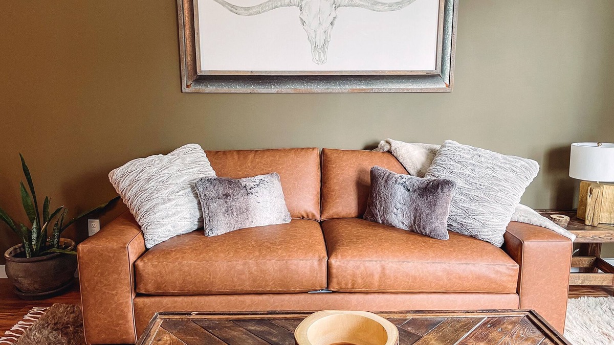 North Nashville Apartment | Rustic Chic: Boutique Luxe Near Broadway