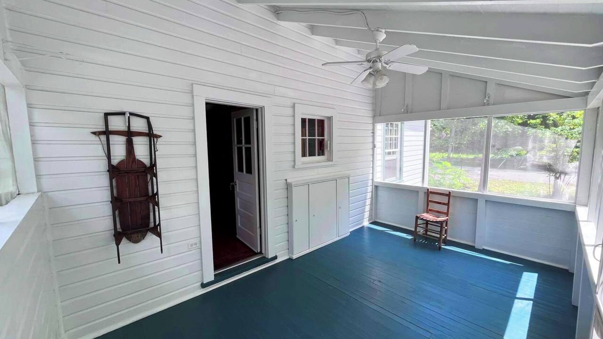 Bryans Road Ski Chalet | Rustic Colonial Chalet w/AC, only 40 minutes from Washington, D.C. - 2 bedrooms