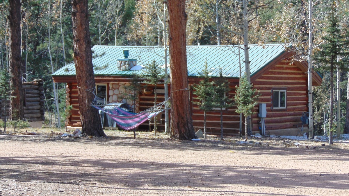 Divide Cabin | Rustic Colorado Cabin