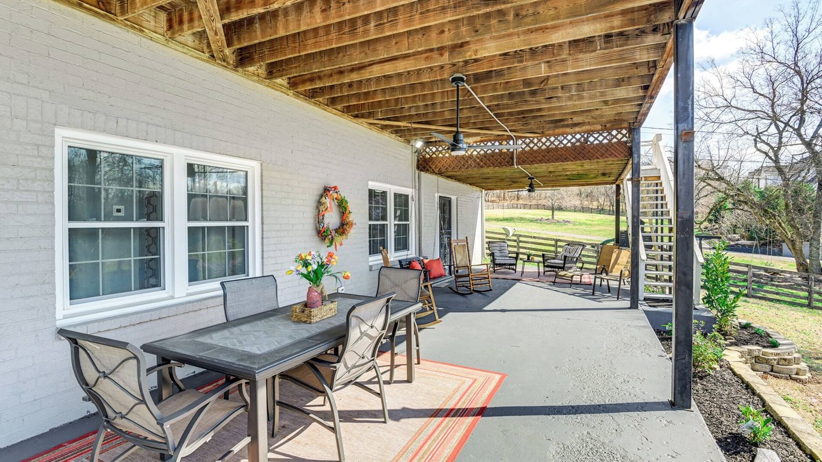 Antioch Apartment | Rustic Cowboy Ranch Retreat: Stay Near Nashville
