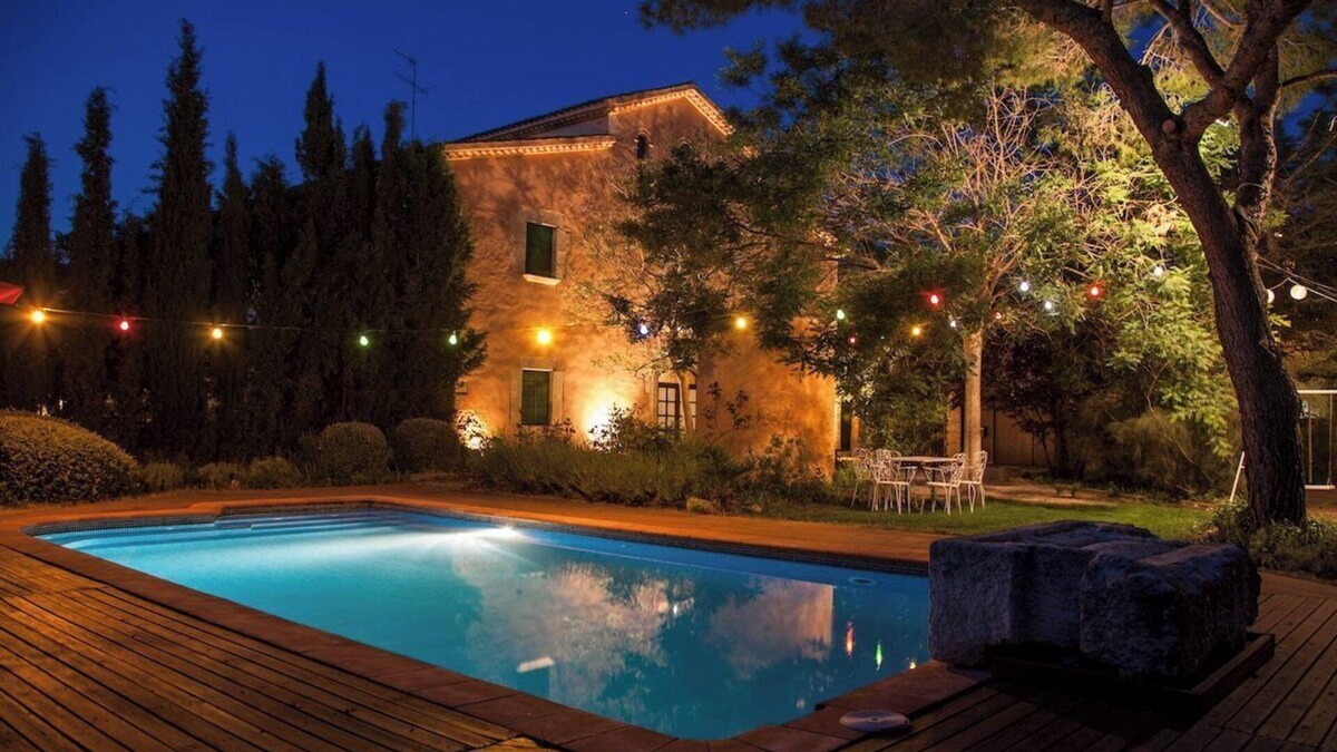 Sant Pere Molanta Villa | Rustic Vibes Villa w/private pool 12km to beach!