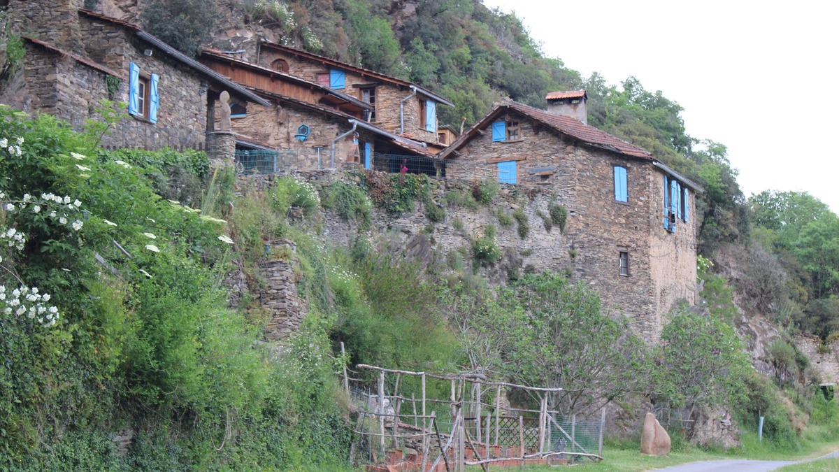 Bellegarde-Marsal House | Rustic gîte next to the Tarn