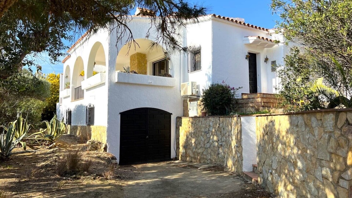 El Mas Fumats House | Rustic holiday home - sea view, 3 bedrooms, air conditioning, W-lan