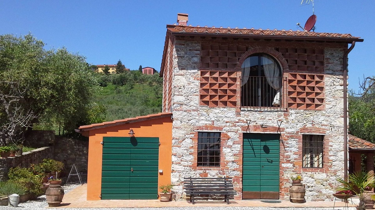 San Quirico di Moriano House | RUSTIC HOUSE FOR A COUPLE LOOKING FOR RELAX