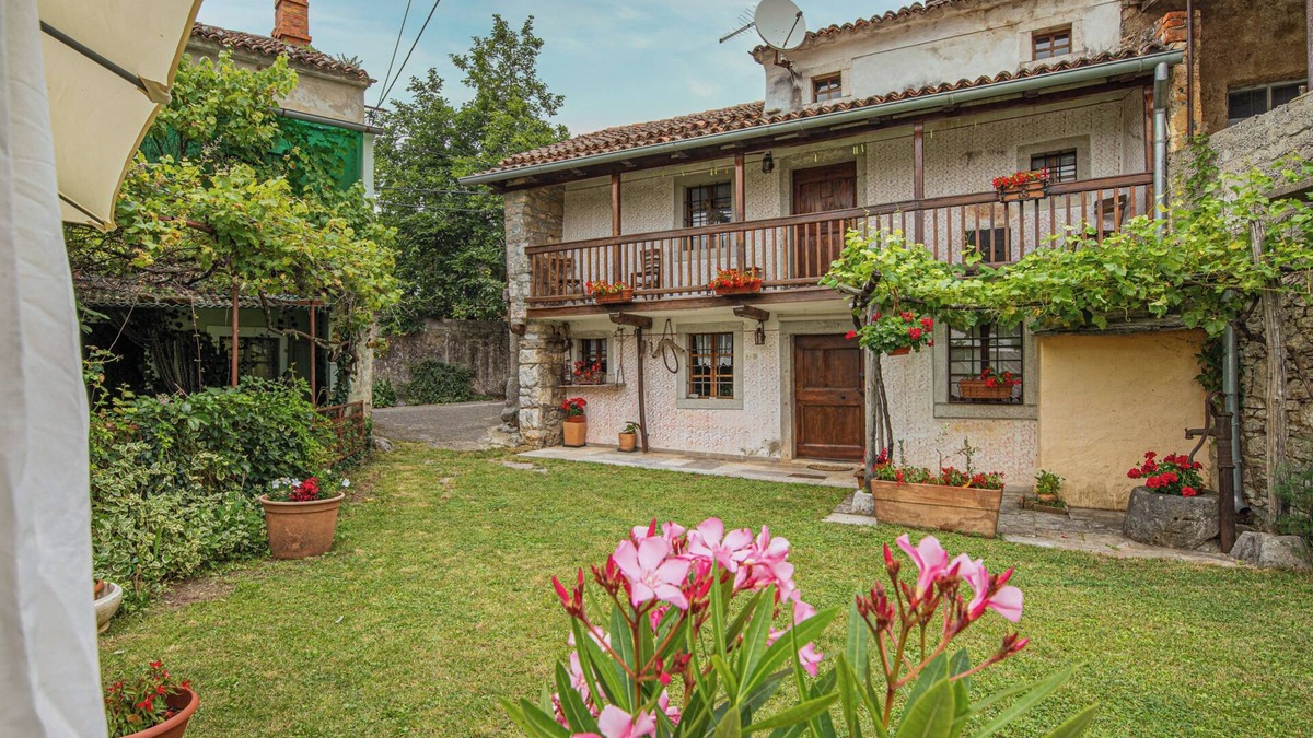 Kras House | Rustic House Luin, Štanjel, Slovenia