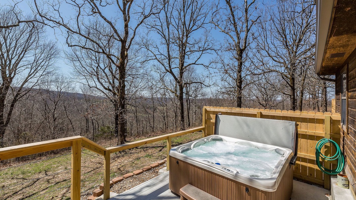 Mountainburg Cabin | Rustic Lazy Bear Cabin with a Hot Tub