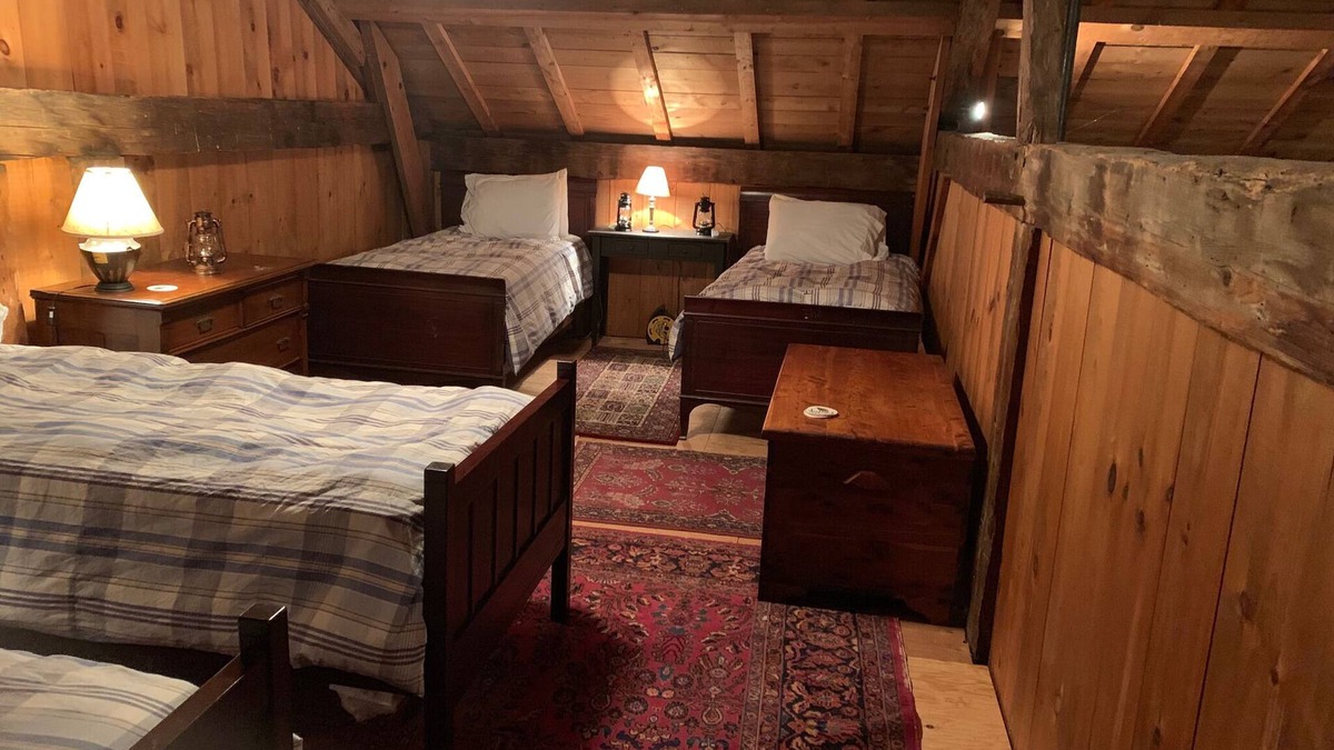 Wolfeboro House | Rustic Loft Barn that sleeps 5, close to downtown Wolfeboro