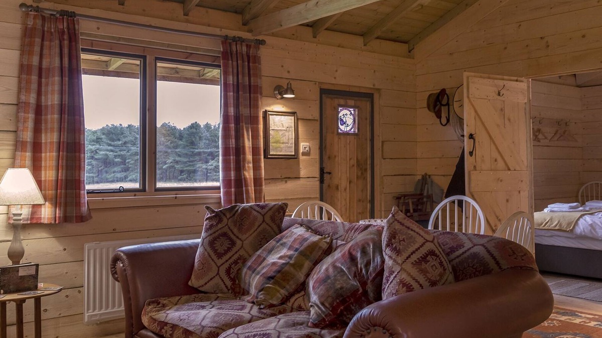 Sherwood Forest House | Rustic Log Cabin overlooking Sherwood Forest