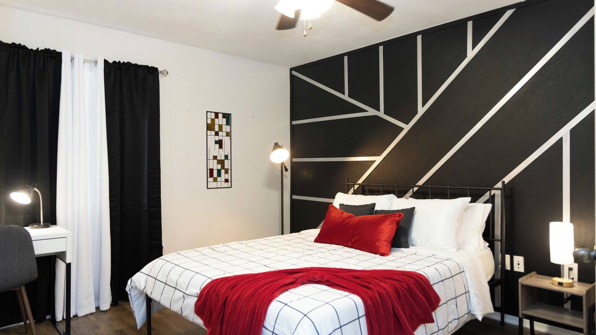 Gainesville Apartment | Rustic Luxe Loft: A King Bed Hideout with Edge