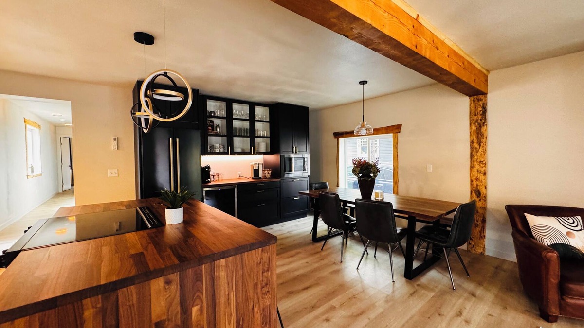 Moscow House | Rustic modern 2-bedroom home-lower level with hot tub in marvelous Moscow