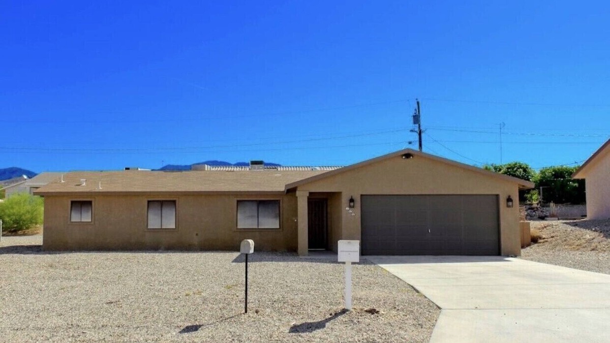 Lake Havasu City House | Rustic Modern Lake Havasu Hideaway