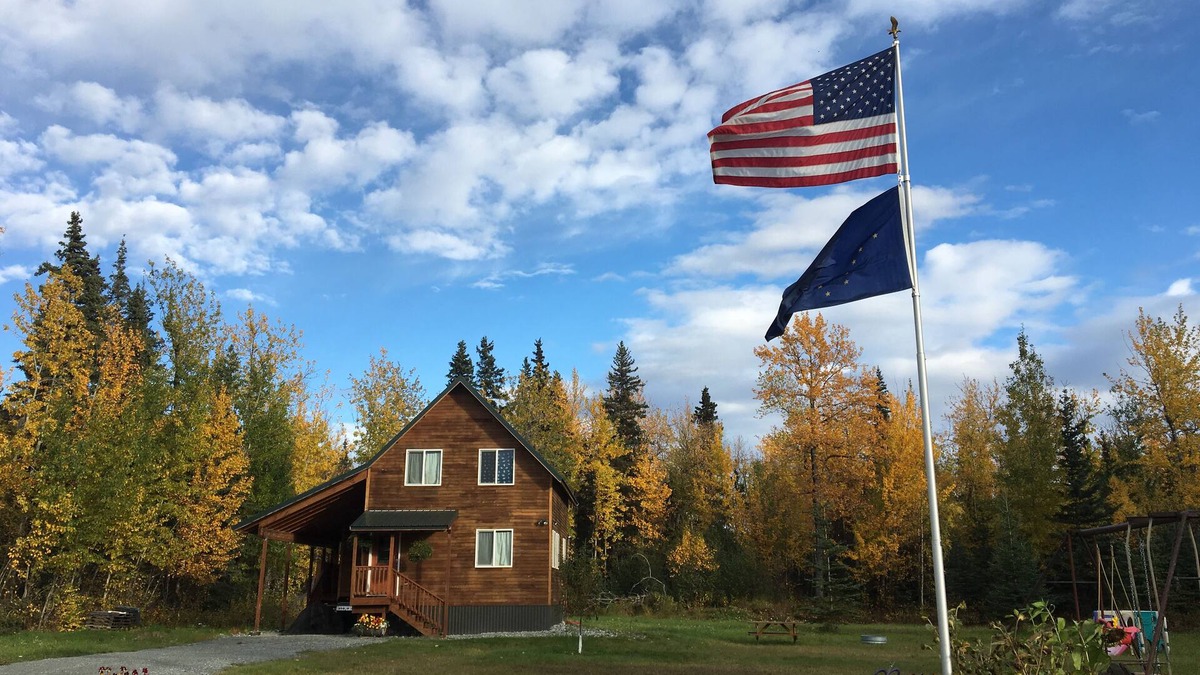 Butte House | Rustic Moose Cabins ~ Your Home Away from Home