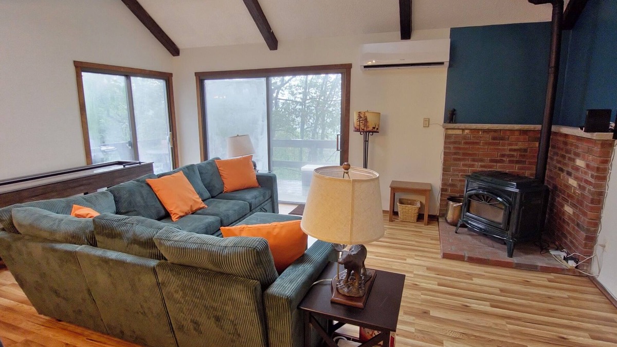 Village at Camelback House | Rustic Mountain Escape. Waterpark, Ski & Views!