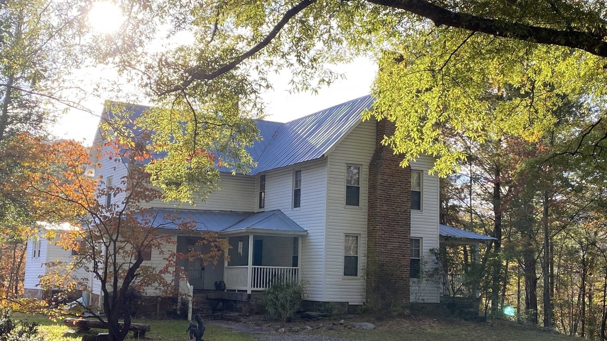 Moravian Falls House | Rustic, Peaceful and Quiet