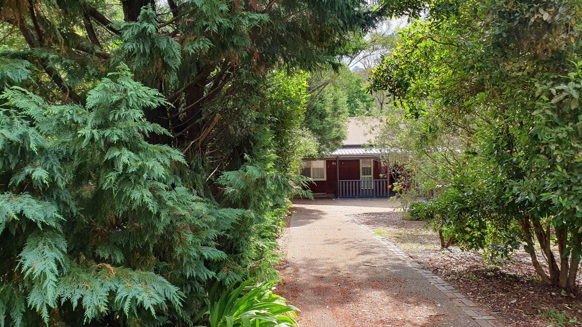 Leura House | Rustic Queen of Leura