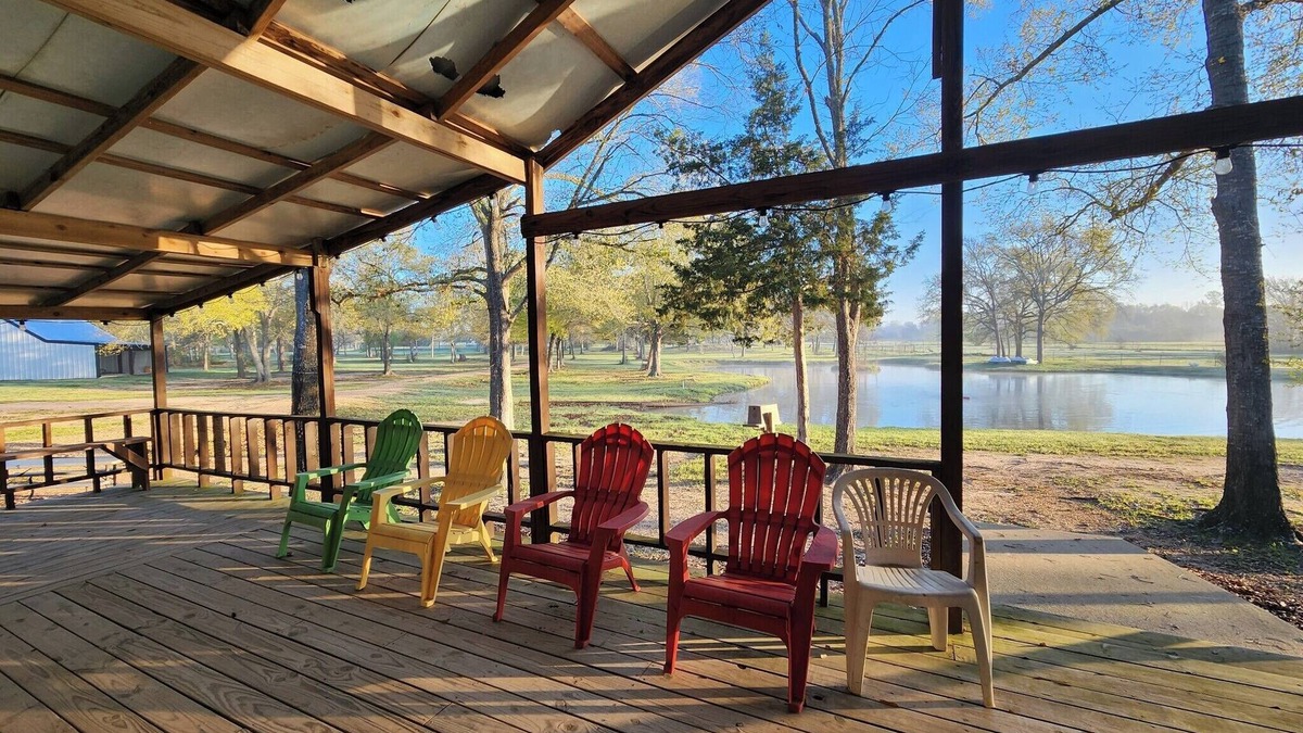 Hempstead Cabin | Rustic Ranch Bunkhouse Getaway- Sleeps 28+ -Pool & Pond