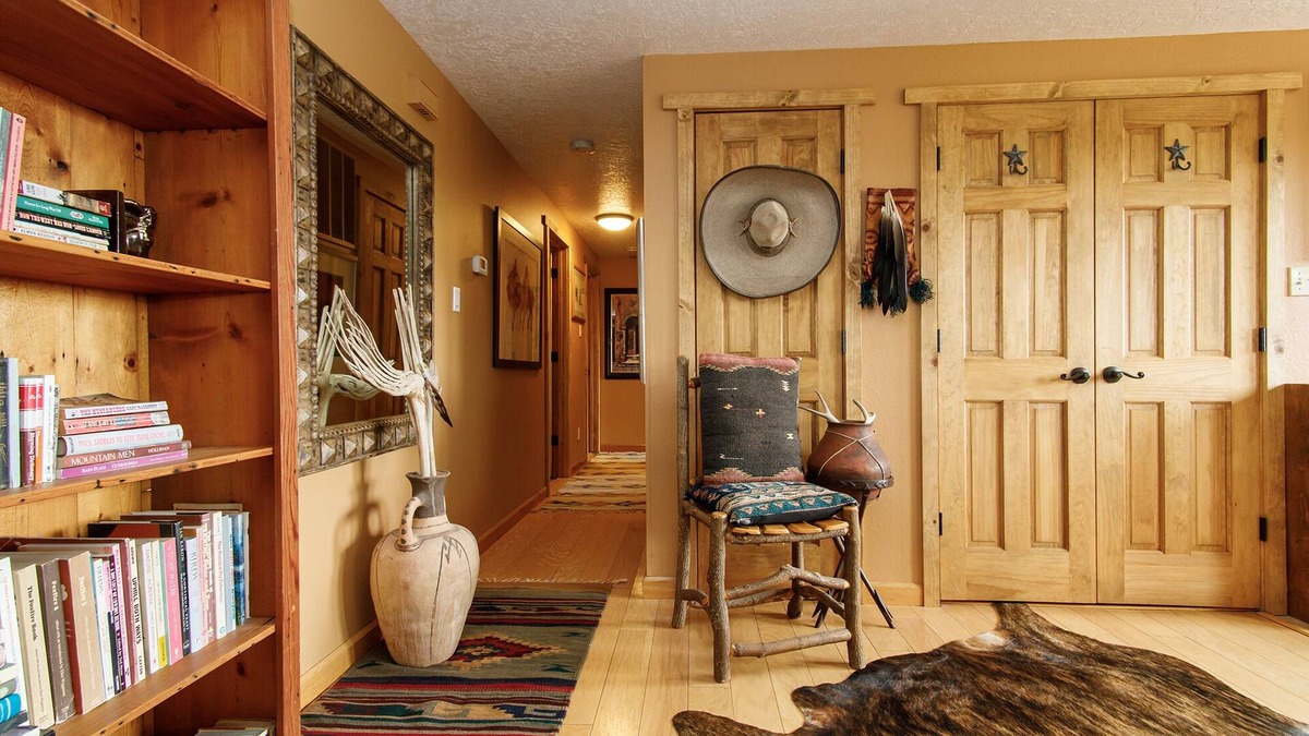 Eldorado at Santa Fe House | Rustic Ranch Retreat