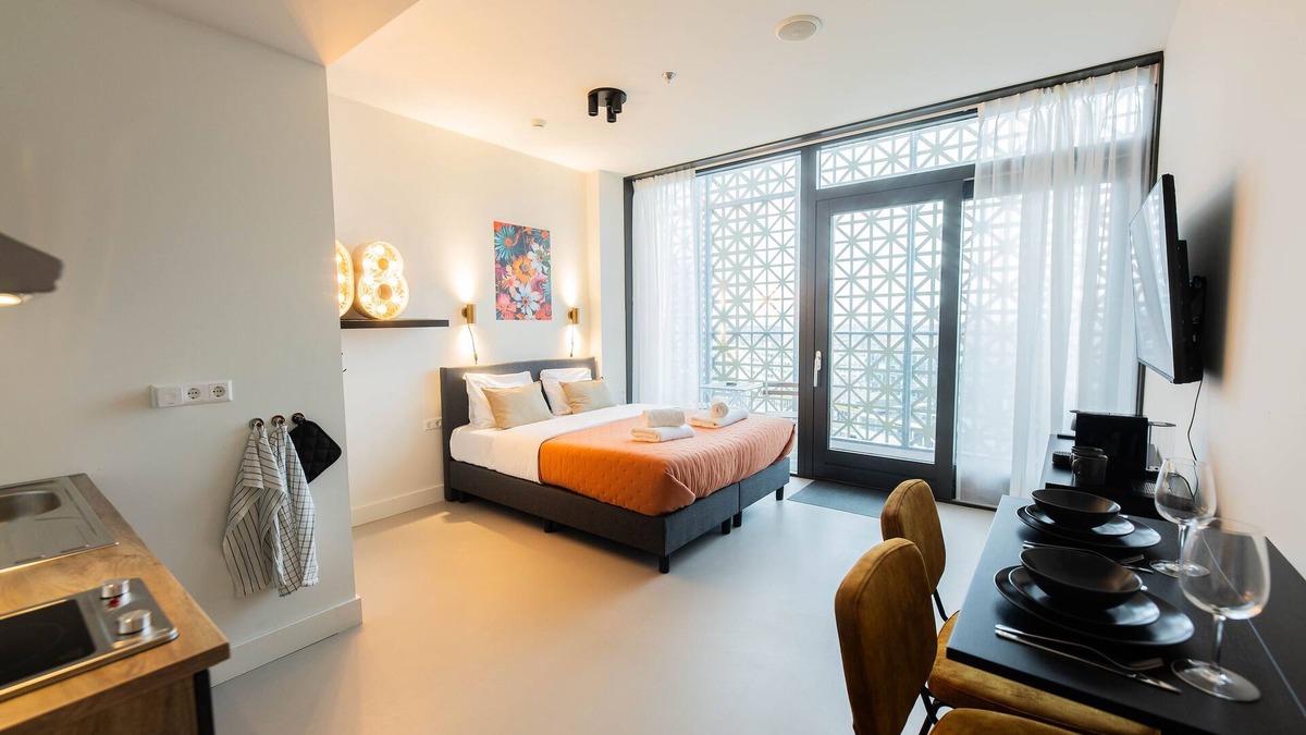 Ijsselmonde Apartment | Rustic Retreat 1HC Studio BHD