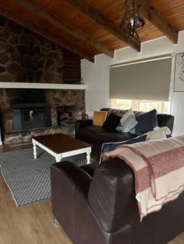 Lurg House | Rustic Retreat: The Lodge Lurg Sanctuary