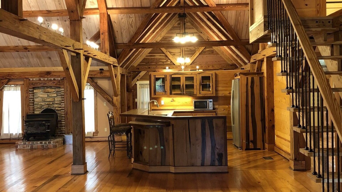 Lake Charles House | "Rustic Retreat" Timber Frame near Sam Houston Jones State Park & Casinos