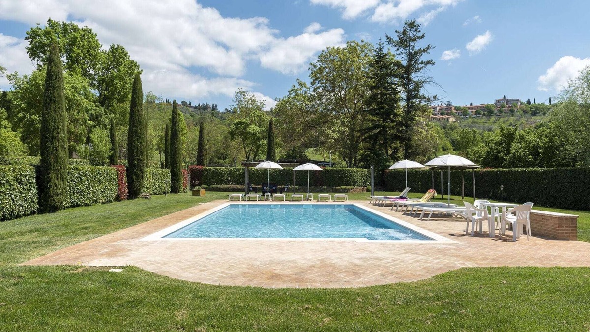 Santa Maria Cottage | Rustic Retreat with Pool