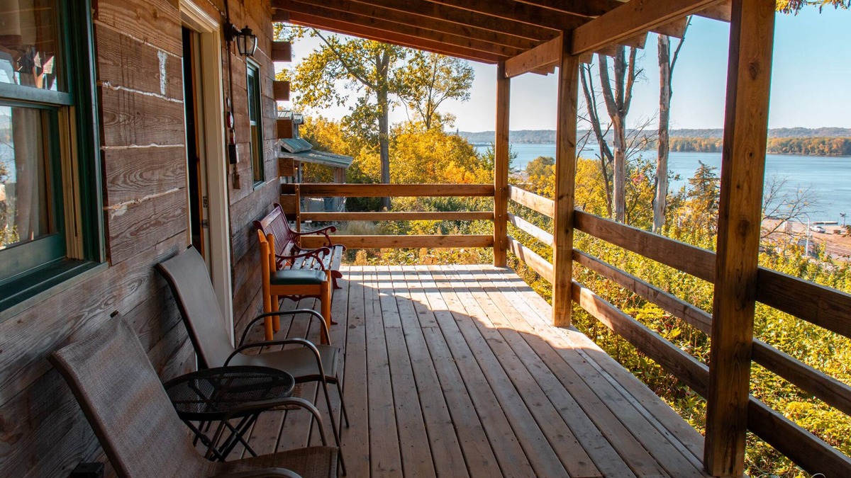 Savanna Cabin | Rustic River Cabin 3