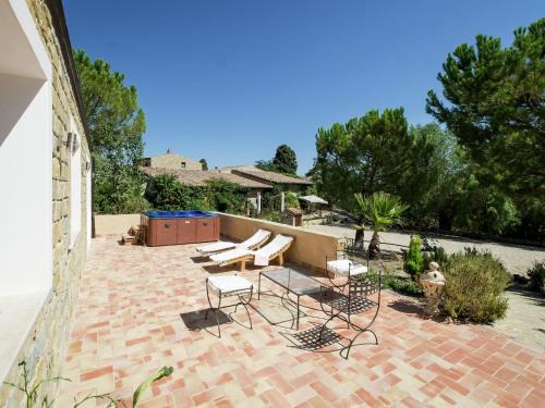 Landro House | Rustic Sicilian Retreat with Spa