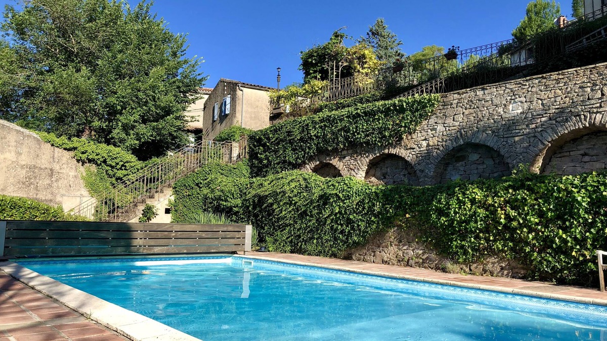Cordes-sur-Ciel Cottage | Rustic simplicity, comfort, sublime views and spectacular pool!