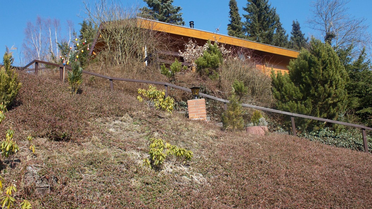 Bomighausen Ski Chalet | Rustic situated wooden chalet with stunning views