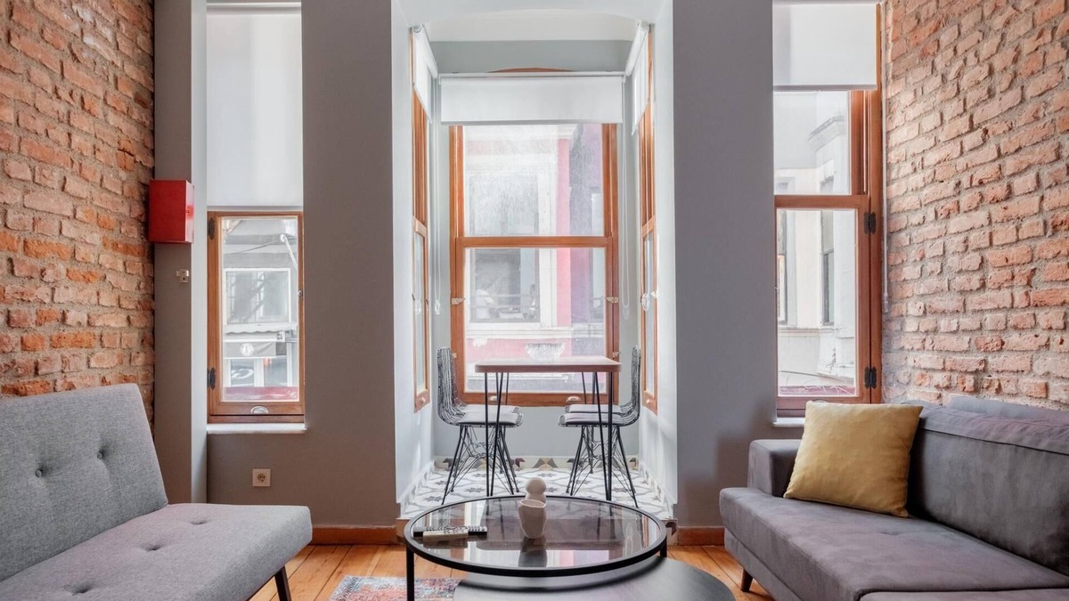 Taksim Apartment | Rustic Stone Flat 5 min to Taksim Square