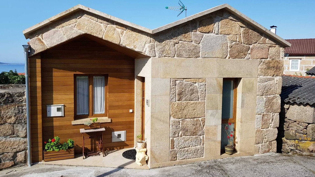 Carnota House | RUSTIC STONE HOUSE