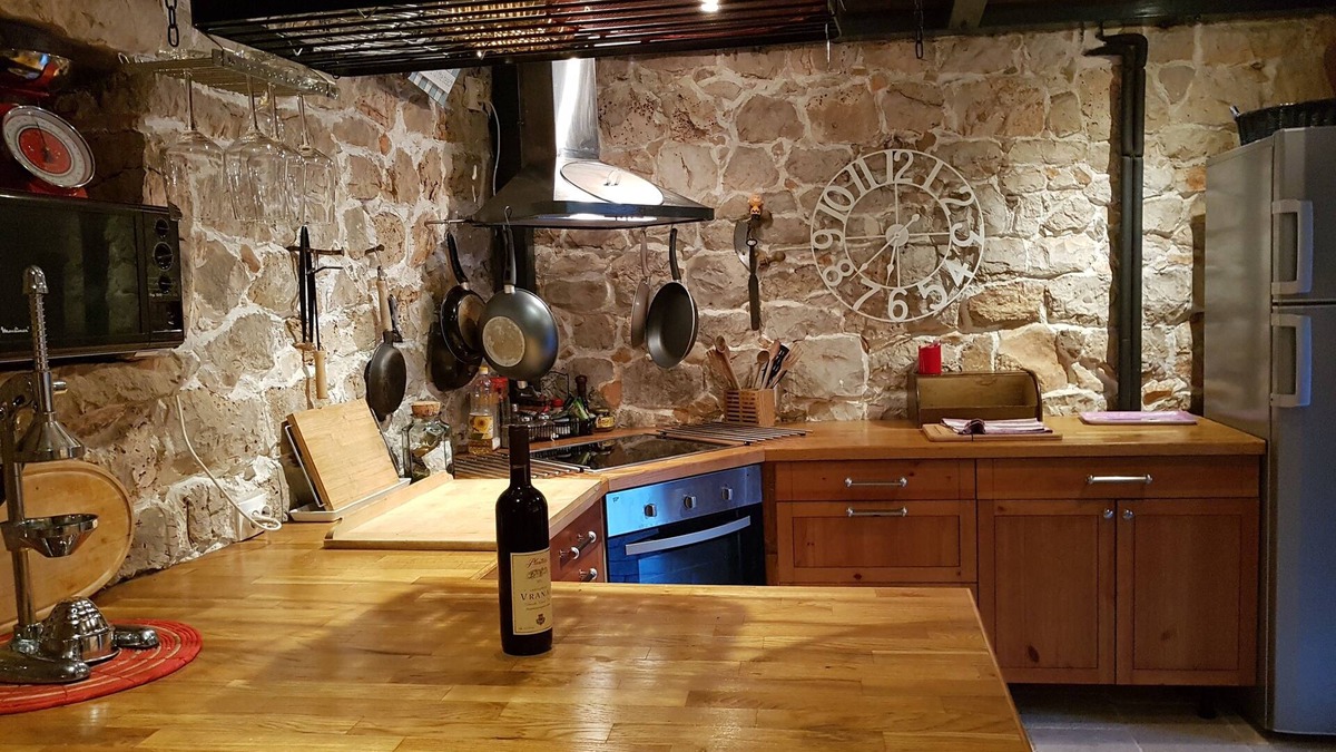 Lustica Villa | Rustic stone house with roof terrace and courtyard f. 4-6 people