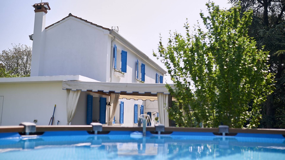 Ca' Pirami Villa | Rustic villa with huge garden and swimming pool