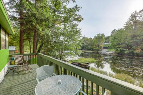 Weare Apartment | Rustic Waterfront Cottage with Fire Pit and Kayaks