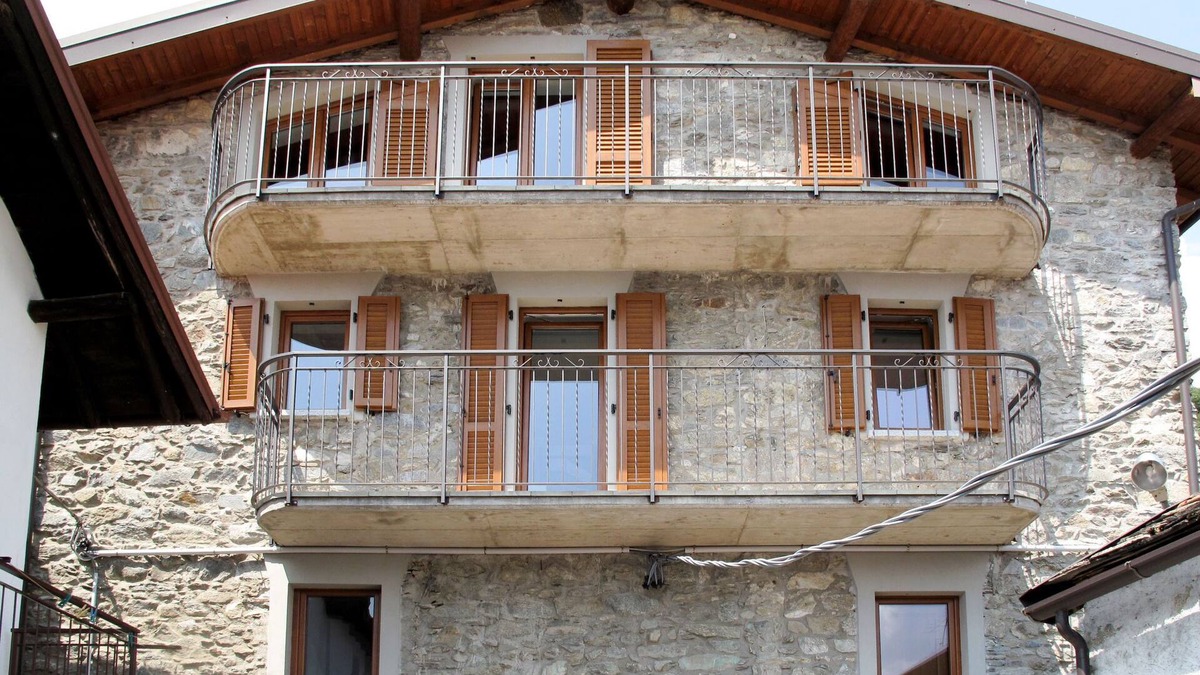 Vercana House | Rustico Maria (DMA392) by Interhome