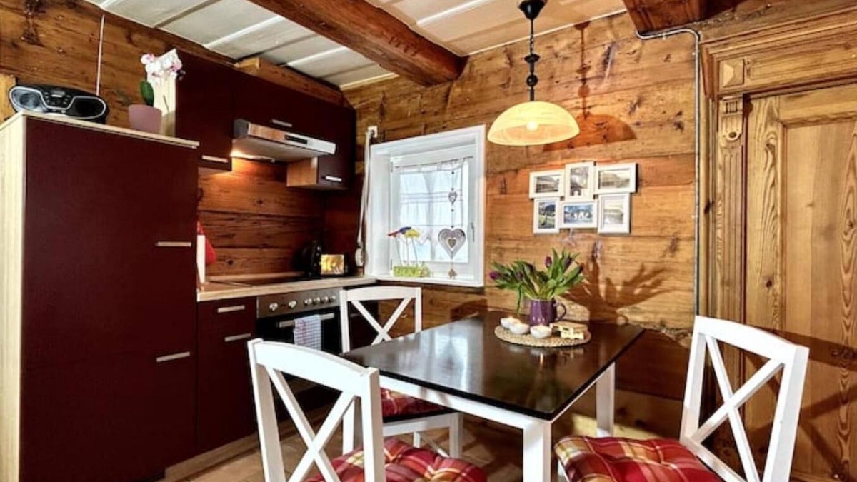 Grossschoenau Apartment | Rustikales Studio-apartment Blockstube im FH Selma